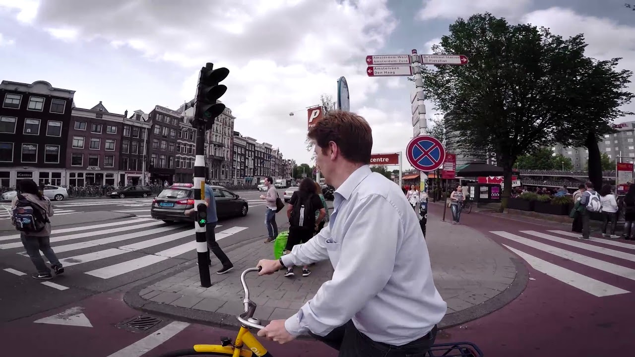 Trappen fietsdoc fietsparkeren Amsterdam part 1
