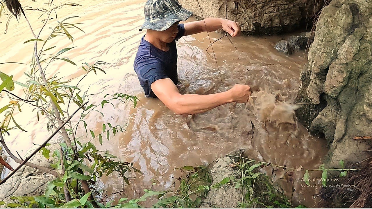ถึงกับตกใจไม่คิดว่าจะโดนตัวนี้ รอบแรกของปี ปักเบ็ดในแม่น้ำเมย