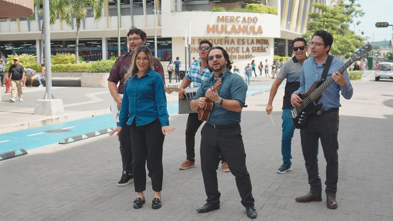 Eskina Opuesta - Olvidar el Año Viejo