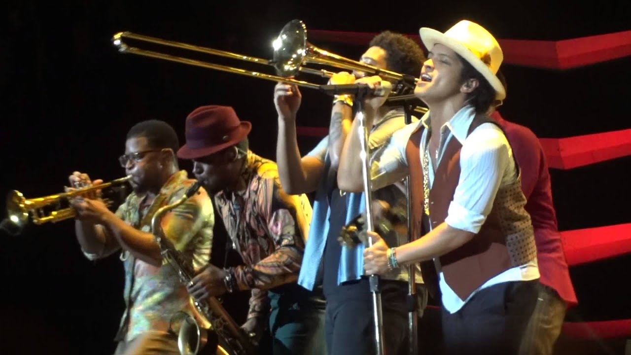 Bruno Mars - Runaway Baby - Ziggo Dome Amsterdam