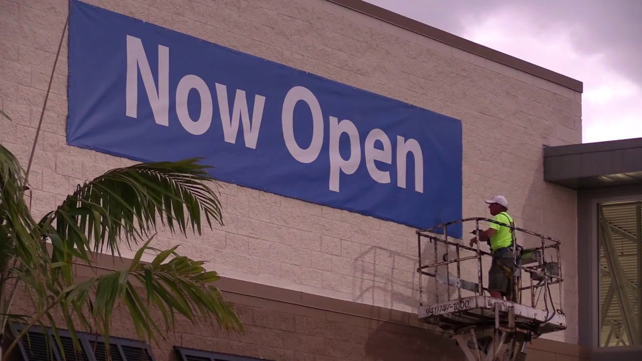 Hollywood Walmart Grand Opening