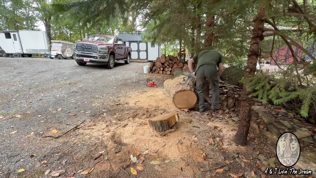 A & J Livin' The Dream Episode 465 Easy lunch and cutting firewood