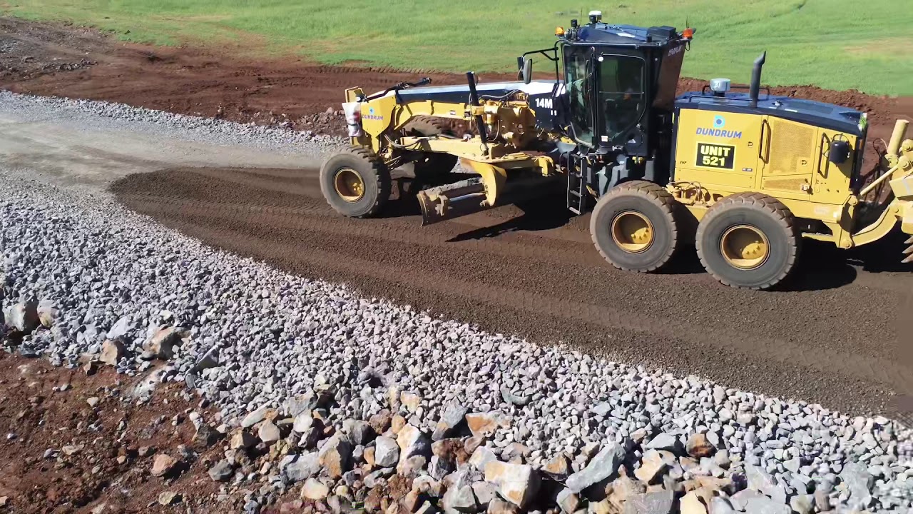 CAT 14m with trimble gps.parrot drone