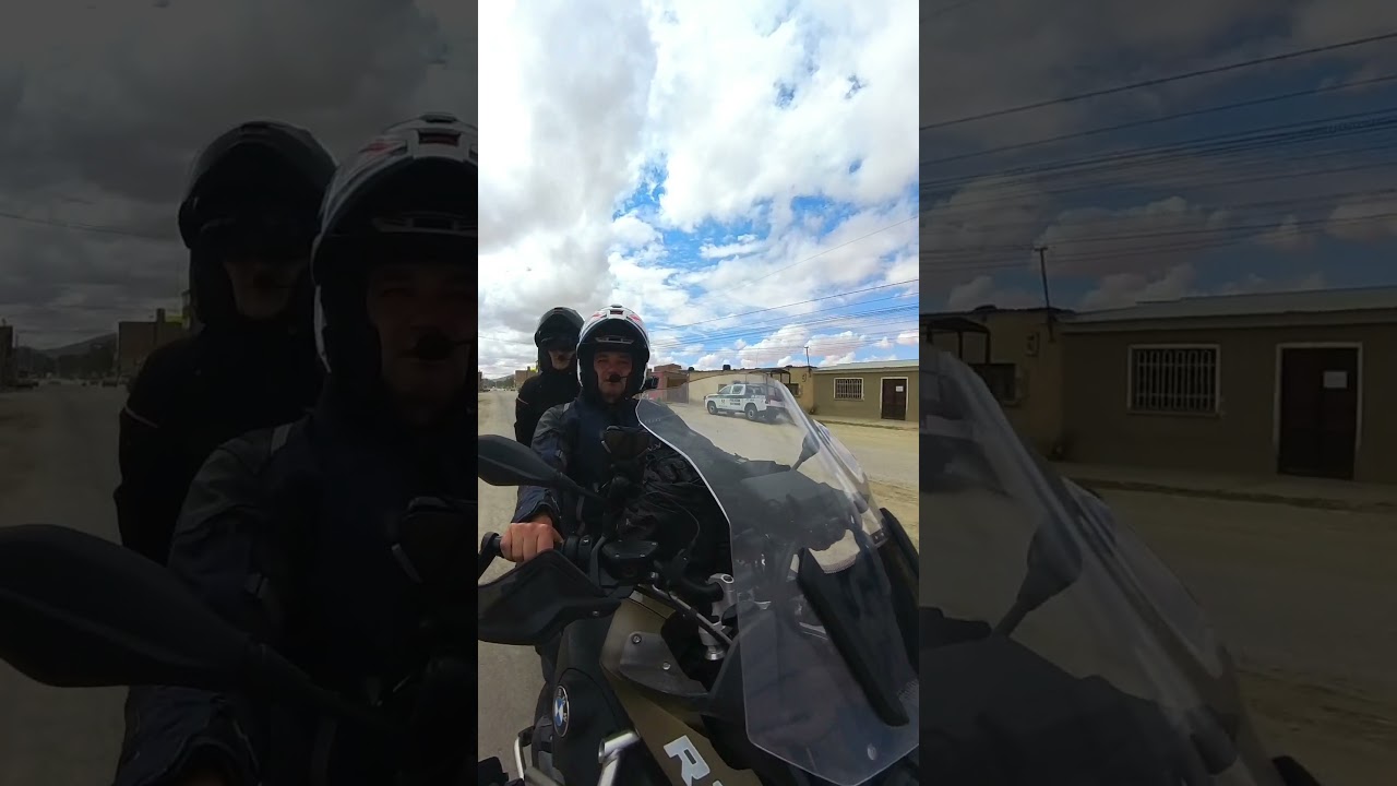 Spre cel mai mare deșert de sare din lume&hellip; fără benzină 😳🏍️