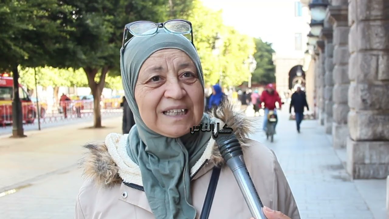العرس بالوجوه كانك غني يجوك من اخر الدنيا وكانك فقير يحقروك حتى تلفون باش يهنوك يستخسروه فيك معاملات