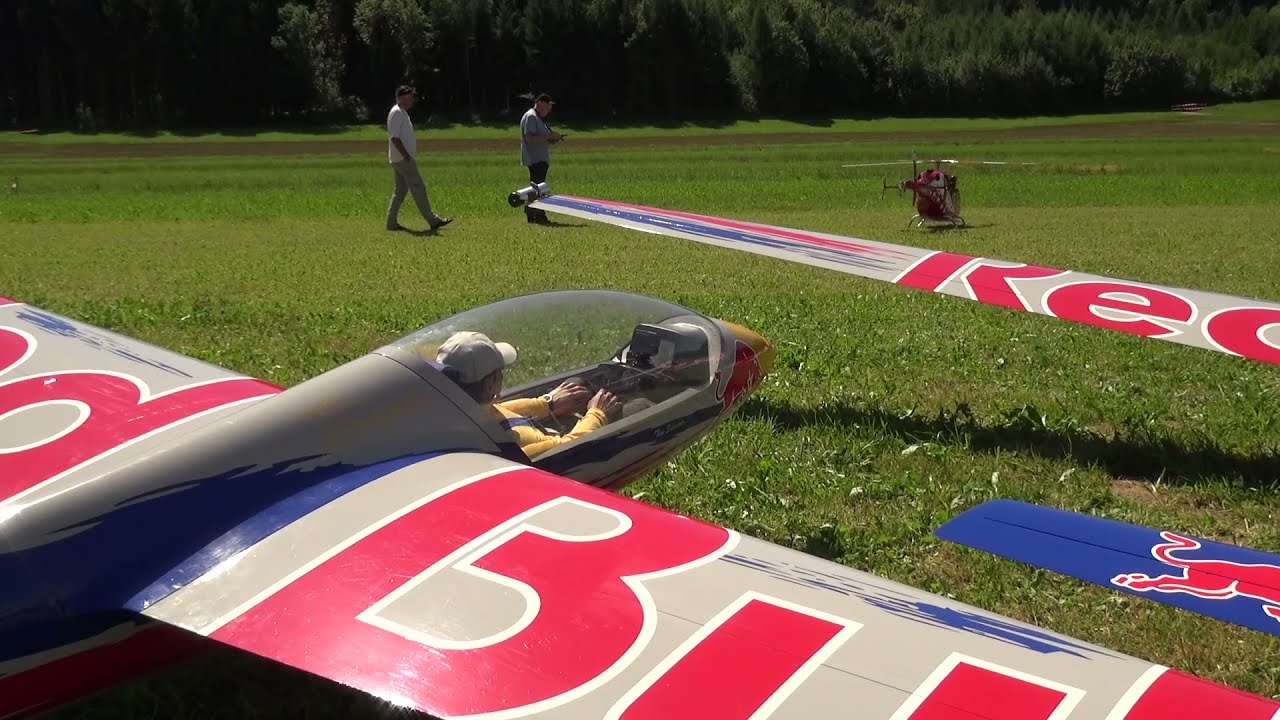 2X SWIFT S1 RED BULL TEAM TIM&ANDI SCHAERER RC GLIDER AIRSHOW FLIGHT WITH SMOKE