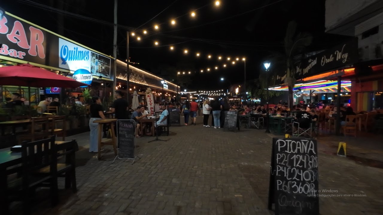 Passeio a noite por Puerto Iguazú - Argentina..