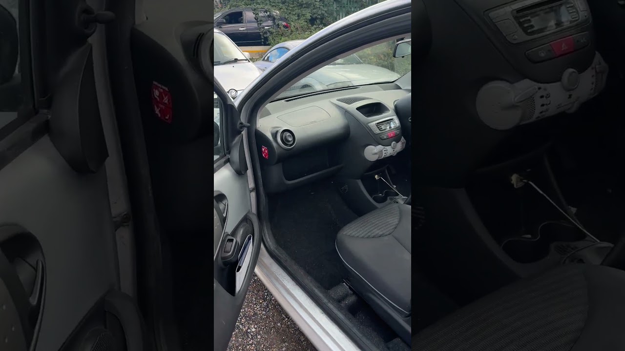 Выпуск капота PEUGEOT 107 | СИТРОЕН С1 | ТОЙОТА АЙГО