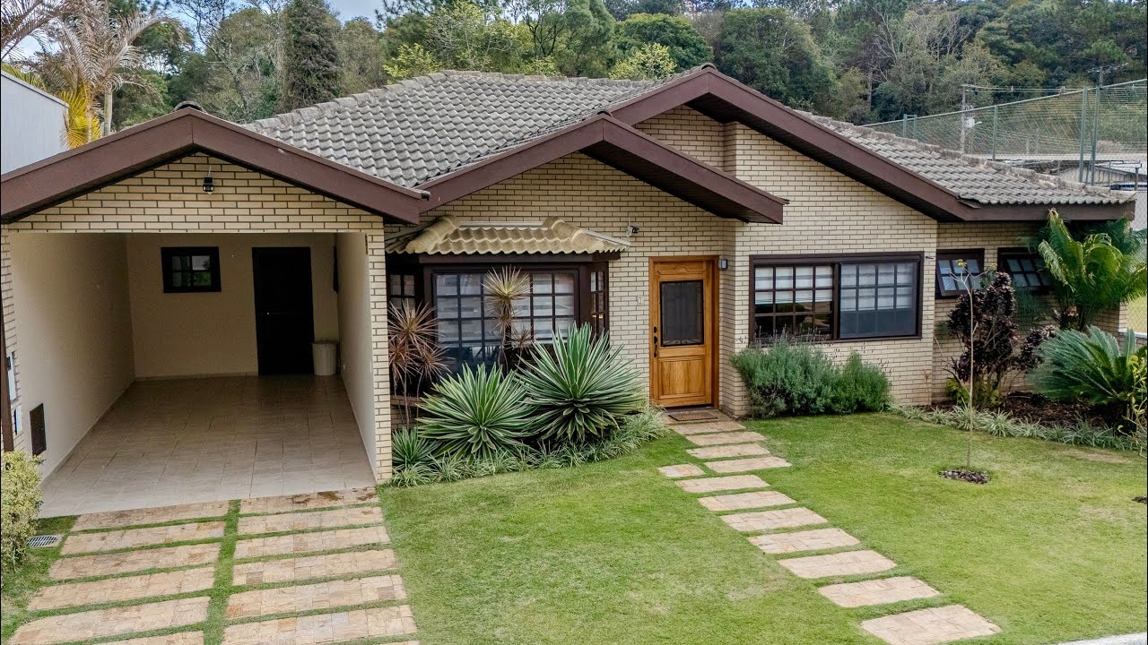 Casa Térrea em Cond. Fechado | Santo Inácio em Curitiba | R$1.700.000,00 | Cond Cabana dos Lobos