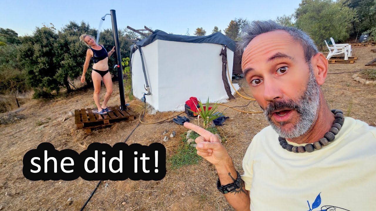 WOW, IT WORKS! .. FREE HOT WATER - OFF GRID LIVING (Portugal)