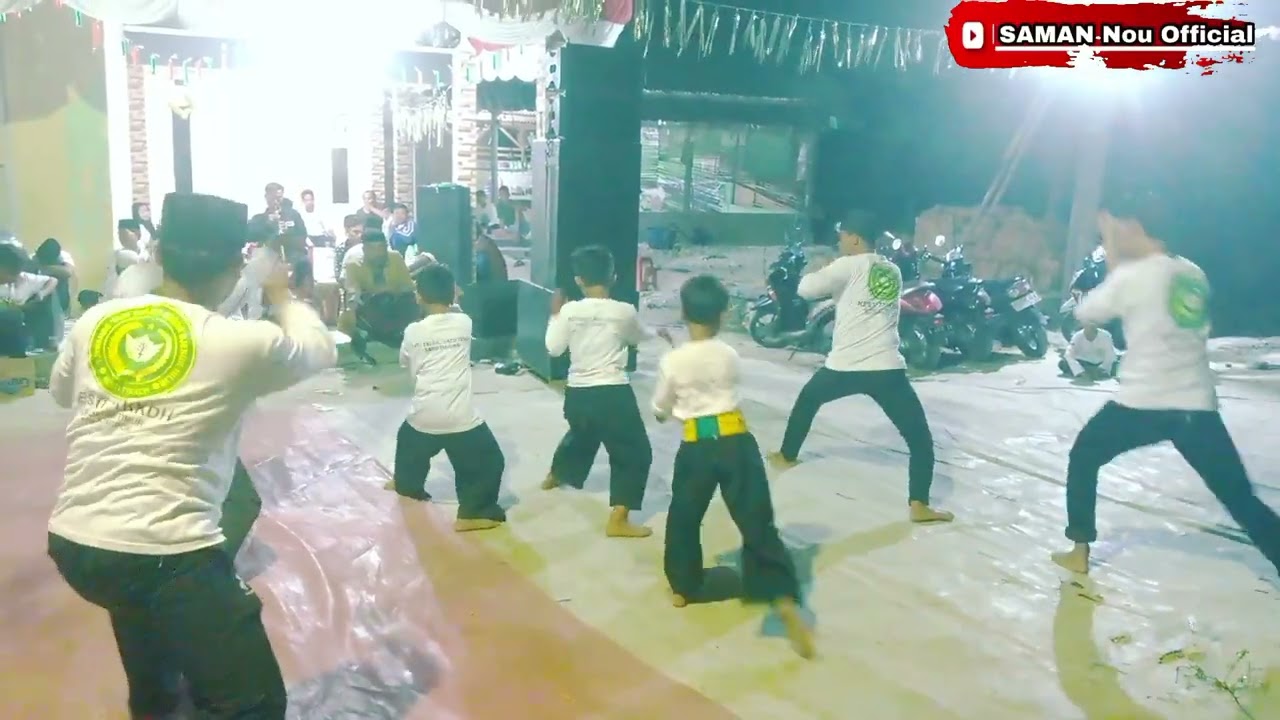 Ttkkdh pencak silat di iringi musik kendang terompet hayang kawin