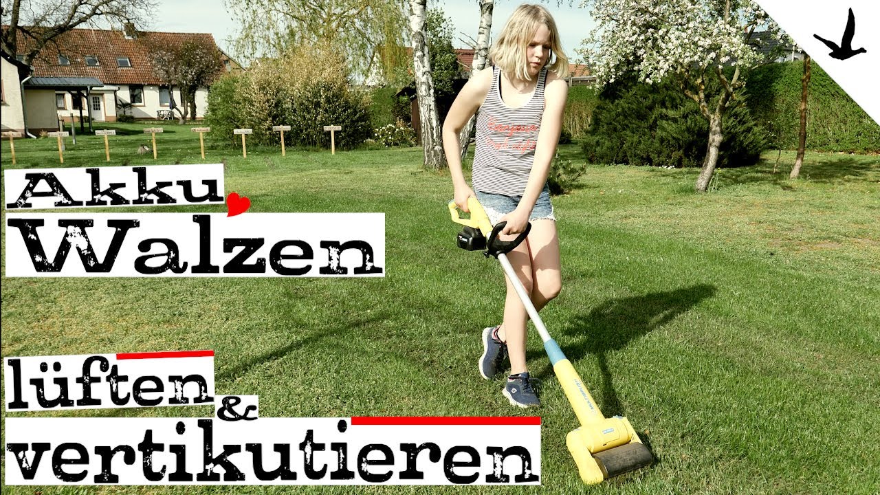 Rasen vertikutieren & lüften mit Gloria MultiBrush Pflegewalzen✅Rasenpflege kann so einfach sein.