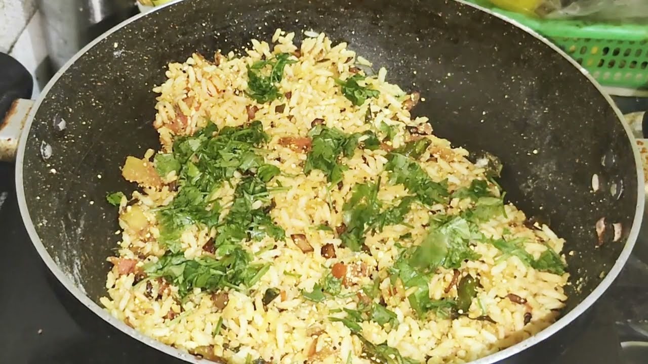 ಮಂಡಕ್ಕಿ ಒಗ್ಗರಣೆ/ಉಸ್ಲಿ/ಸುಸ್ಲ | Mandakki (puffed rice usli / susla 👌