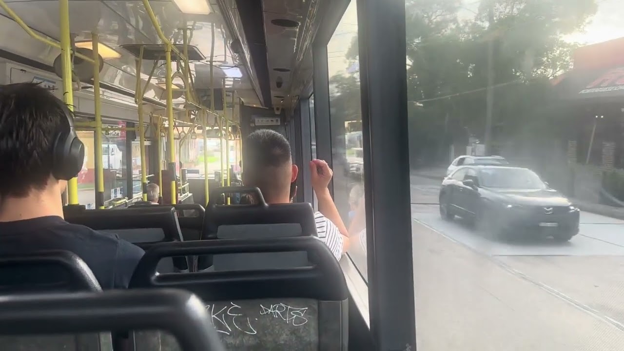 Transit Systems Volvo B10BLE m/o 3866 APG Orana 530 to Chatswood.