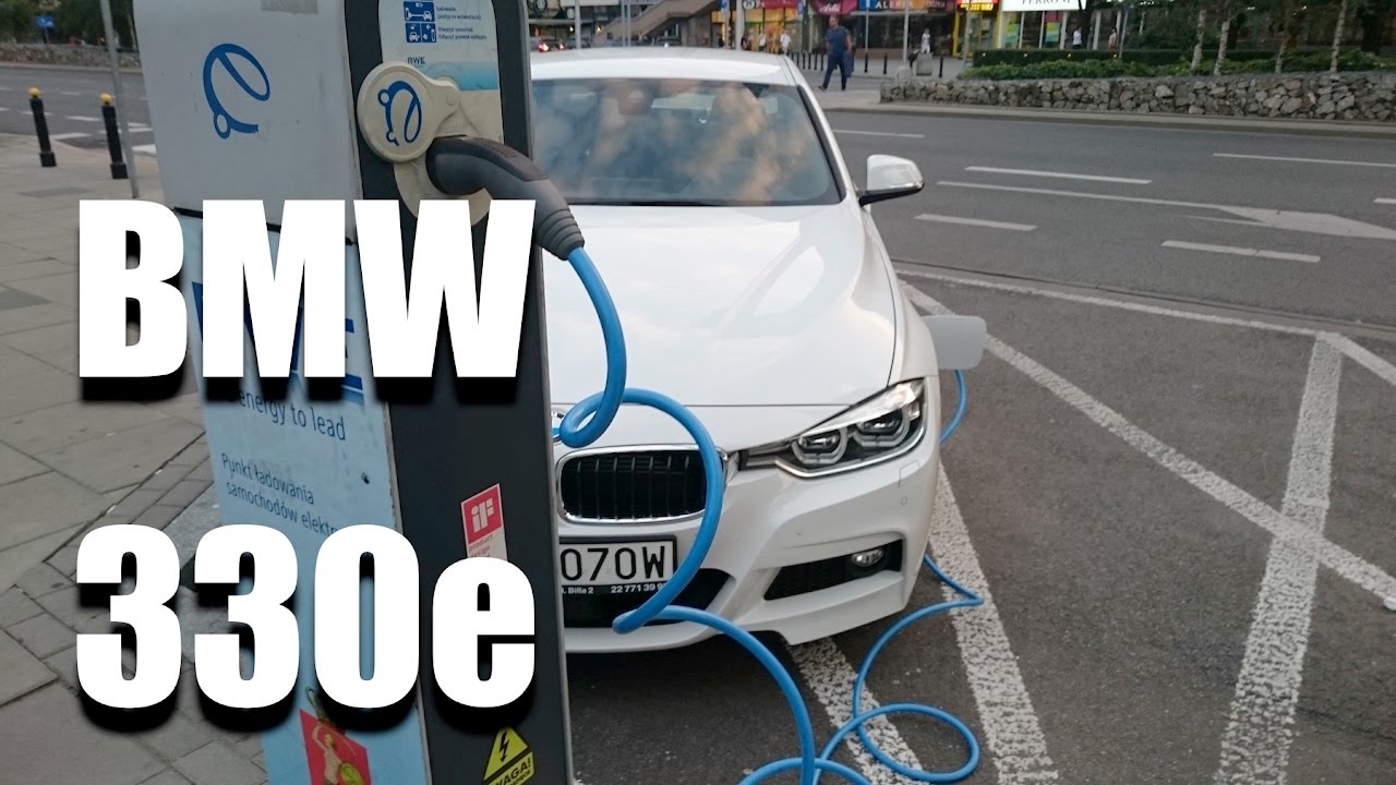 BMW 330e plug-in hybrid (ENG) - Test Drive and Review
