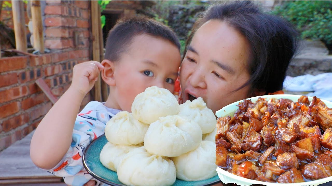 最好吃的包子没有之一，秘制红烧肉大包，苗大姐吃了一个又一个