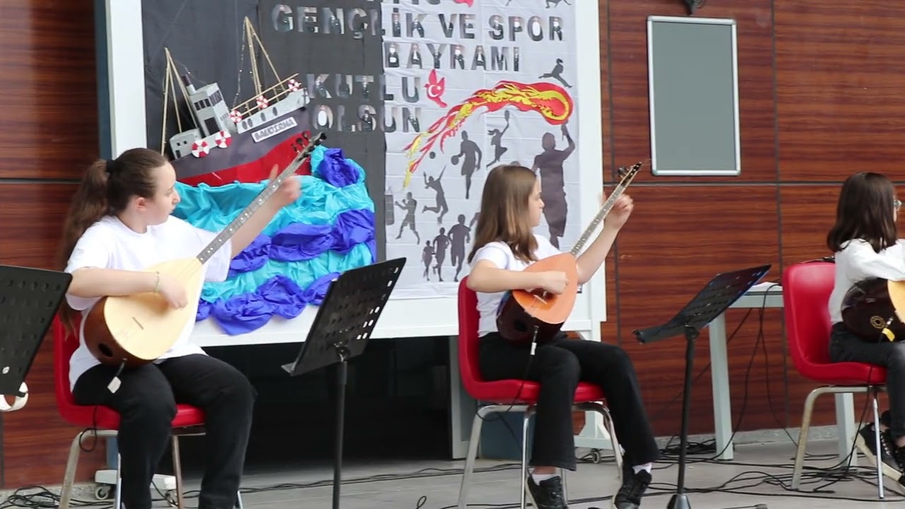 Bağlama Grubu - Esmerim Biçim Biçim
