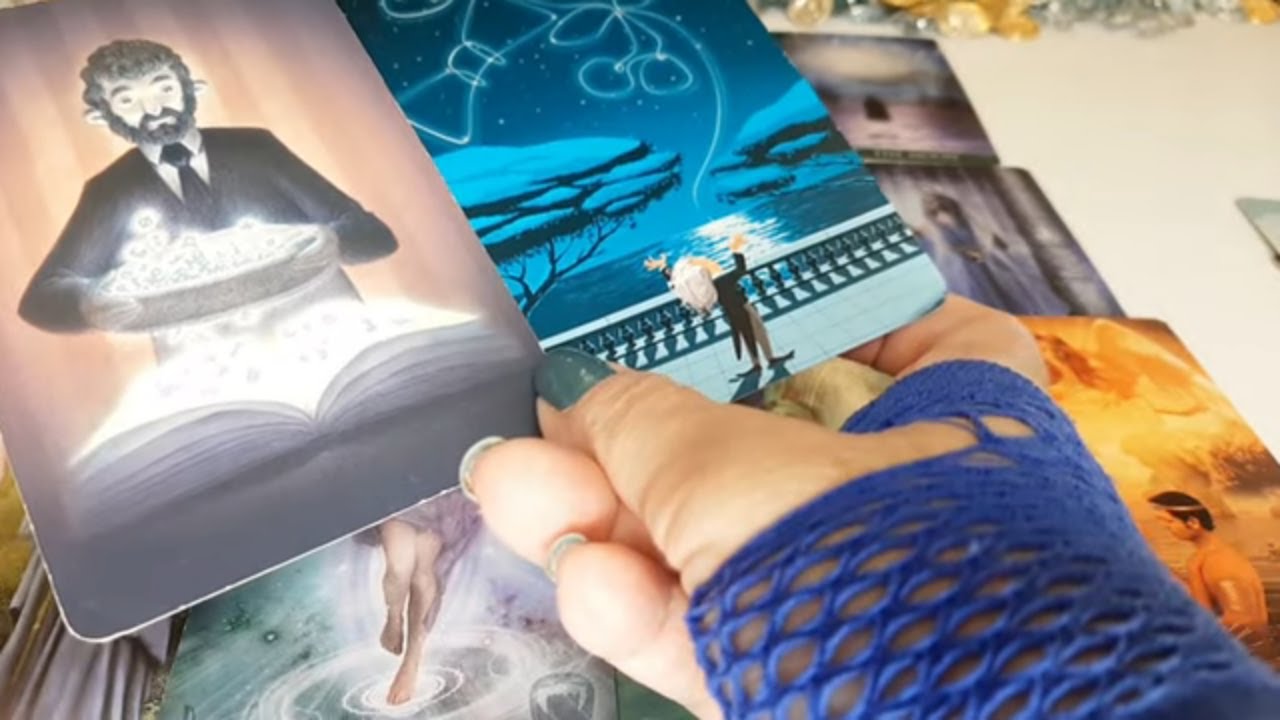 PENSAMENTOS  E  SENTIMENTOS  OCULTOS  DELE,A POR VOCÊ!