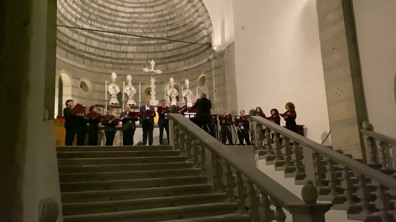 O CRUX AVE (RIHARDS DUBRA - TESTO VENANTIUS FORTUNATUS) - CORALE NON NOBIS - FRANCO BENASSI
