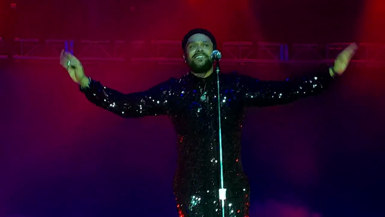 Maxwell - Pretty Wings - Live - 5/14/2023