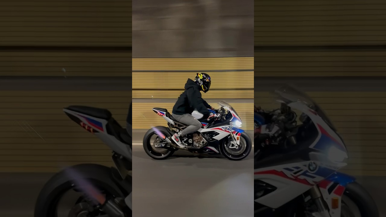 BMW S1000RR Night Highway Run.Racing titanium exhaust sound.after fire.Short ver 🔥
