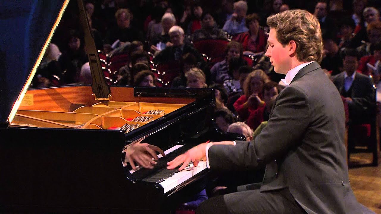Jayson Gillham – Rondo in E flat major, Op. 16 (third stage, 2010)