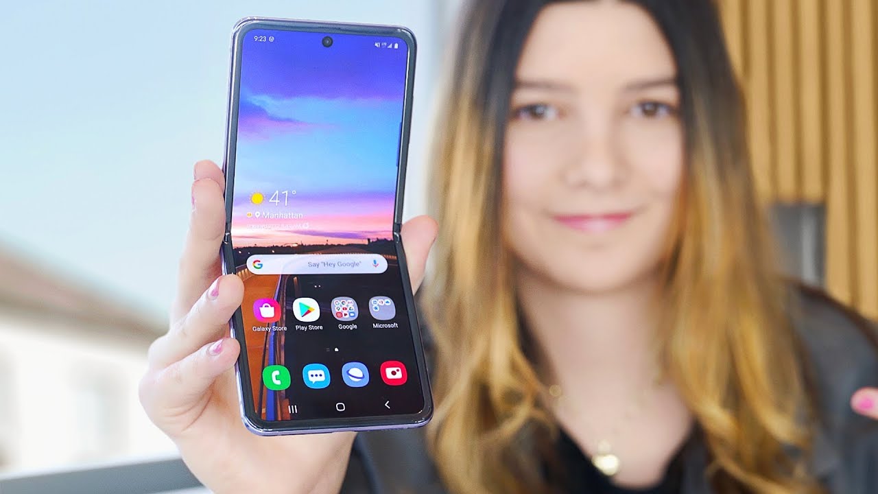 Samsung Z Flip Hands On: Everything you need to know!