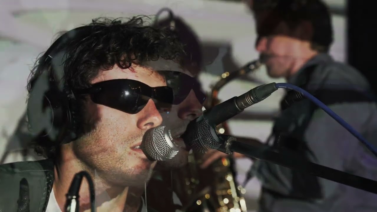Boab performs 'Dysfunction', Live @Carte Blanche Studio