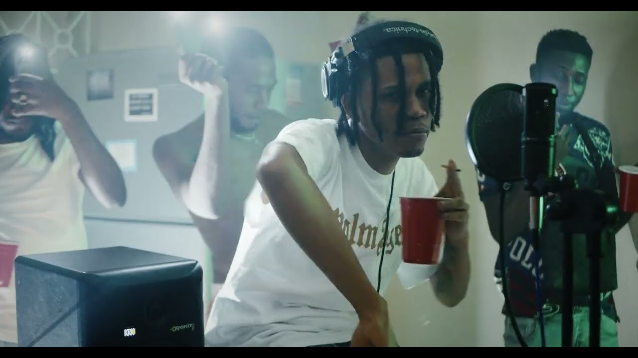 Guzubad & Ai Milly - Dying To Live (Music Video)