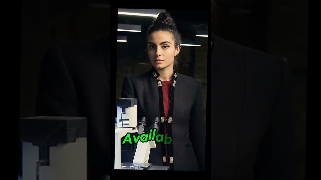 Aiysha Hart A Discovery of Witches Coat