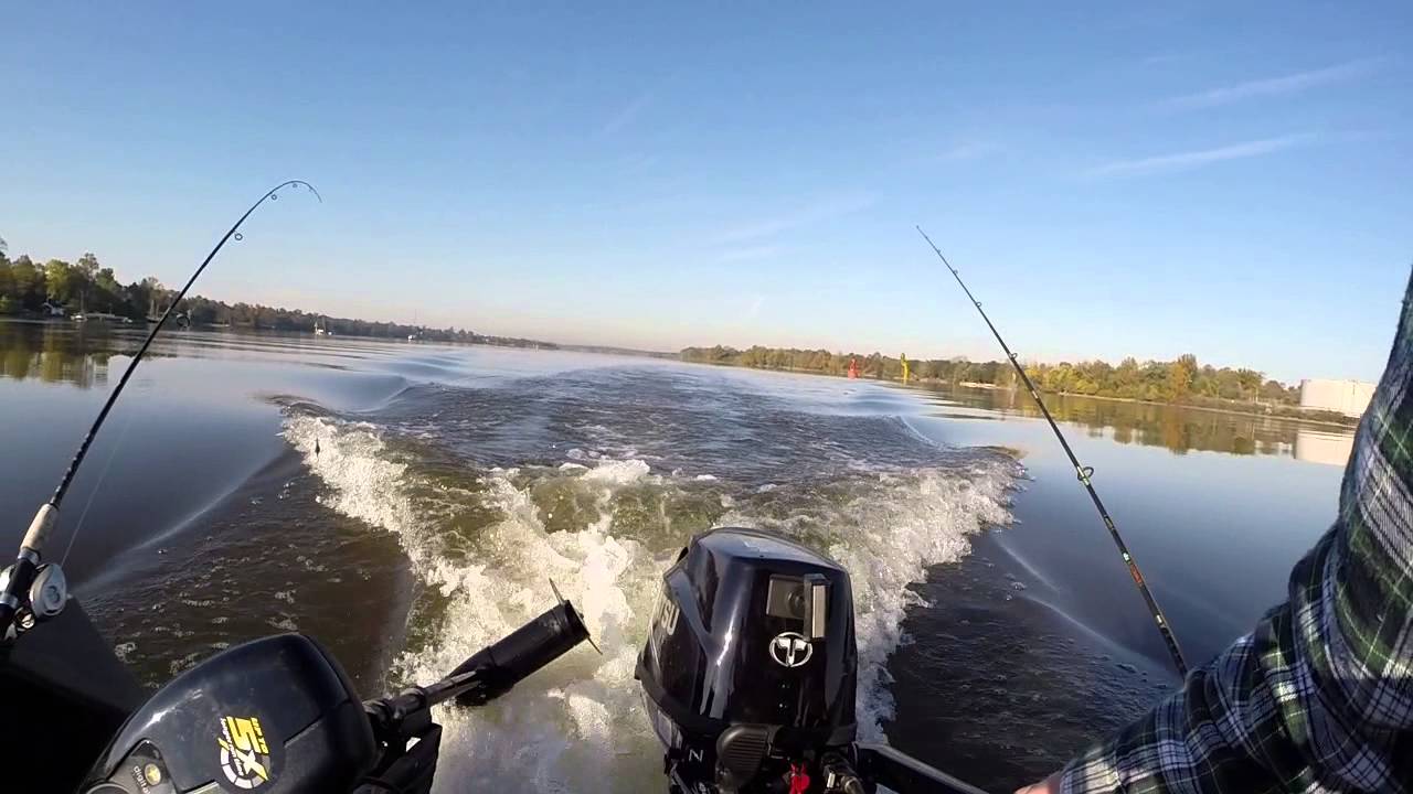 Tohatsu 6HP Running Video 1 - 720p Video taken with the GoPro Hero3+ Black Edition