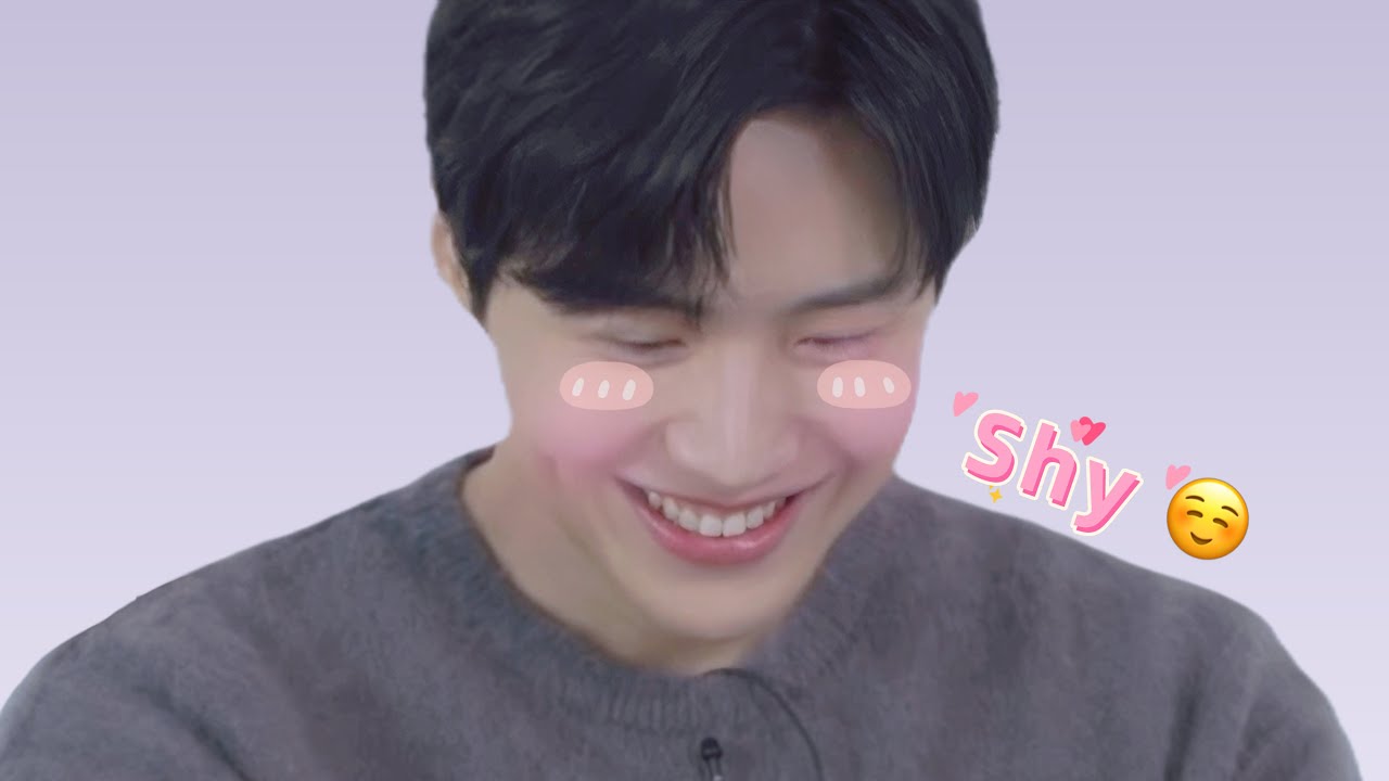 Kim Seon Ho - When Shy Baby Got Embarrassed