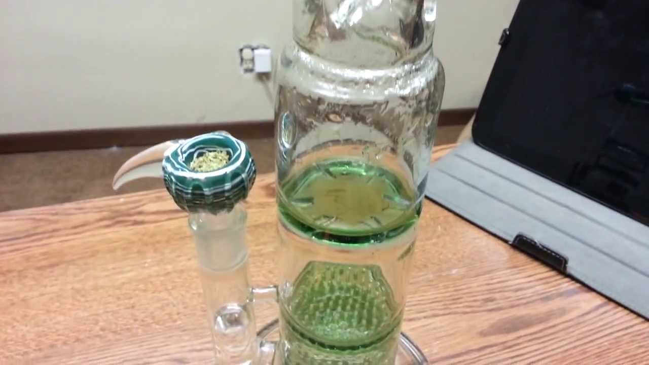 Green Crack - Double honeycomb perc with spinning splash guard
