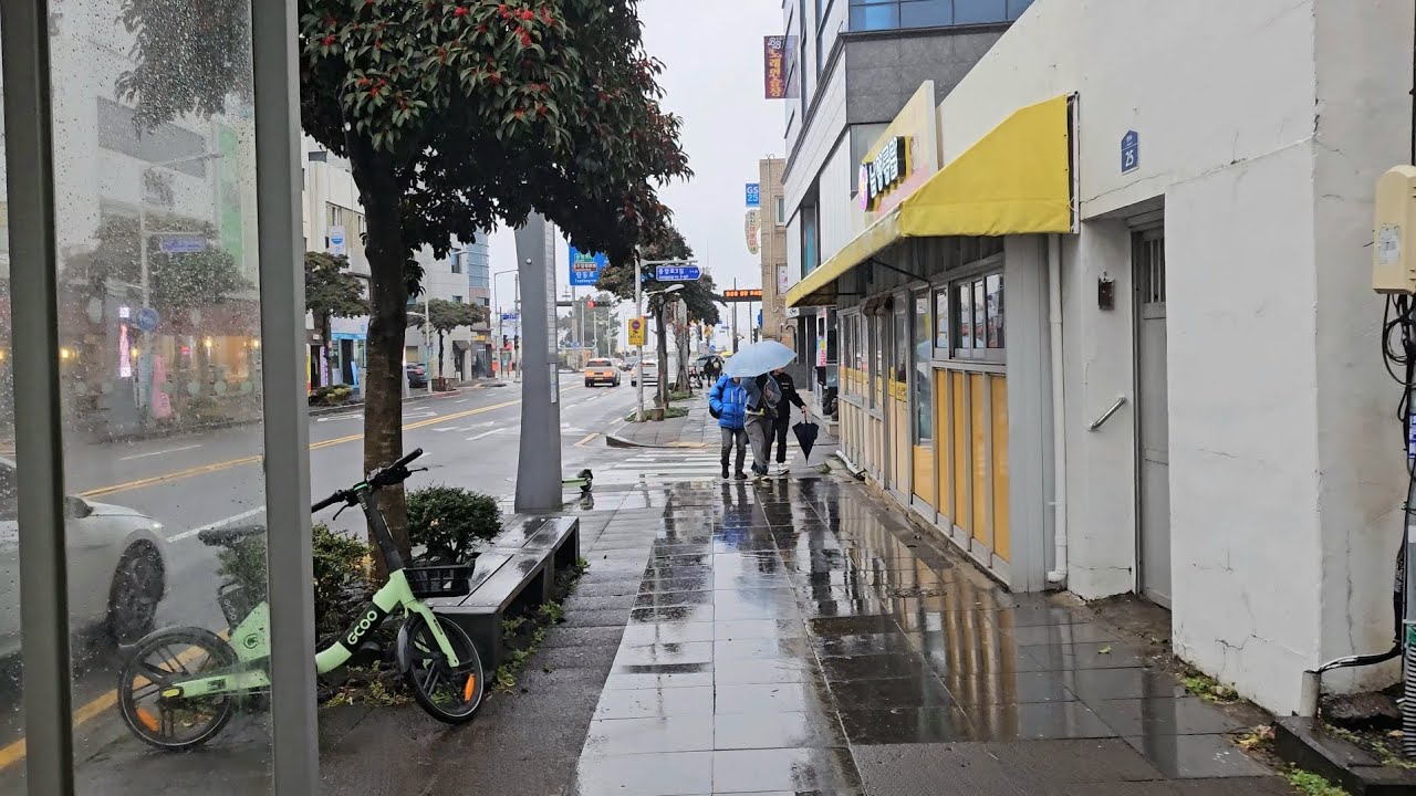 [4K] Real Jeju Walk – Rainy Old Downtown & Local Market | Jeju, Korea 🇰🇷