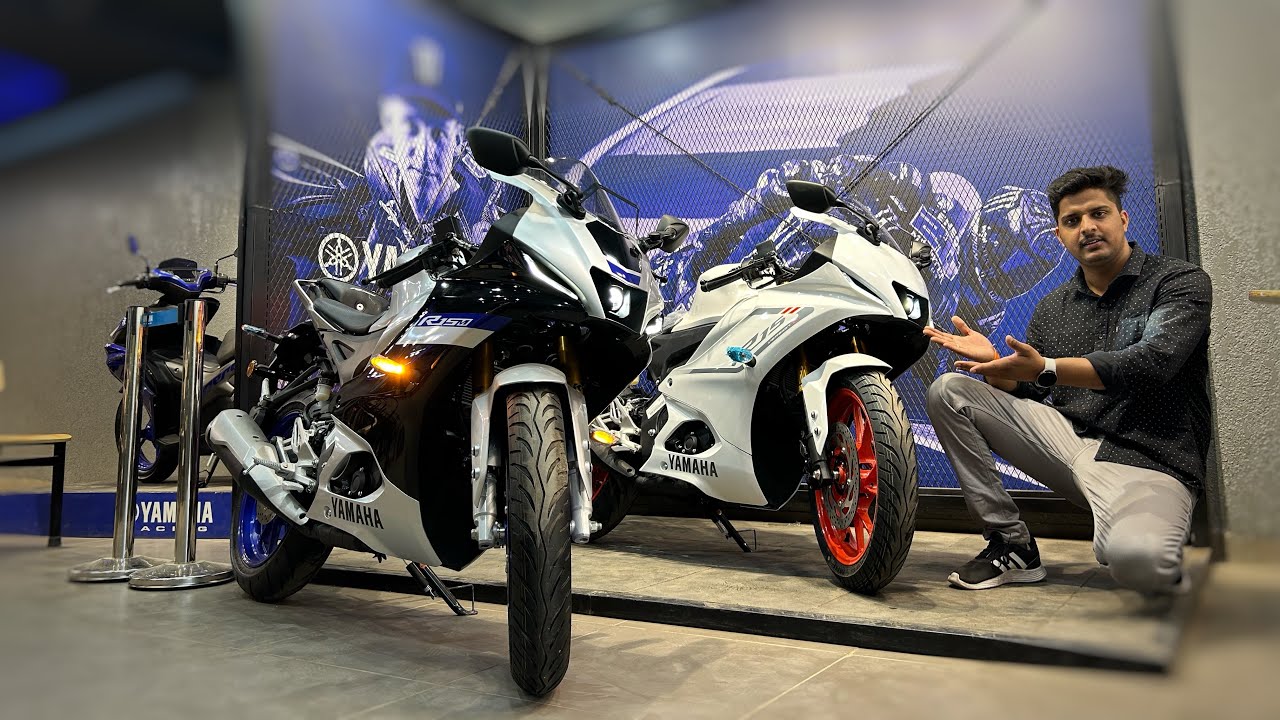 Yamaha R15 v4 White Vs R15M Detailed Review: 9000₹ ज़्यादा क्यों देने अब !!