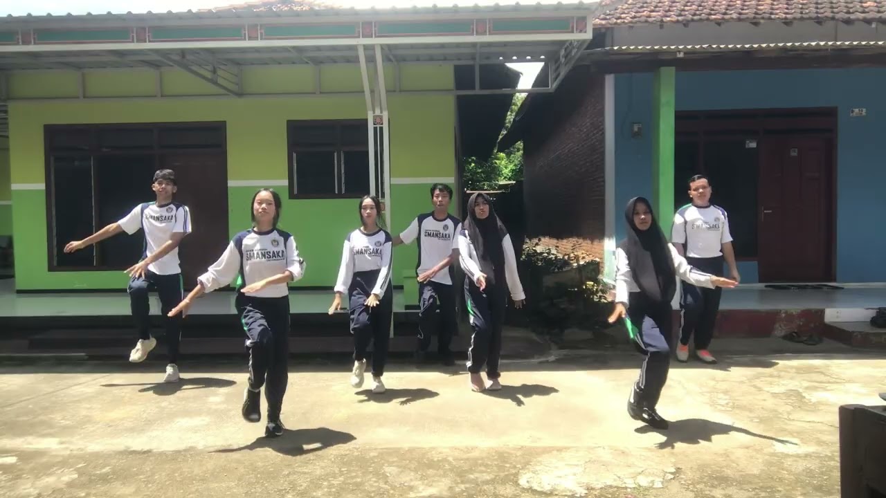Tugas Senam Aerobik PJOK (XII-G) 