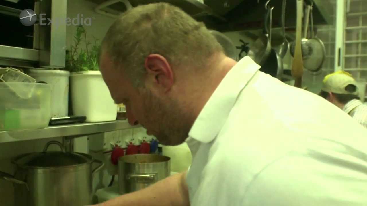 Rome Travel Guide: Pizza making - A People Shaped Travel video by Expedia.co.uk
