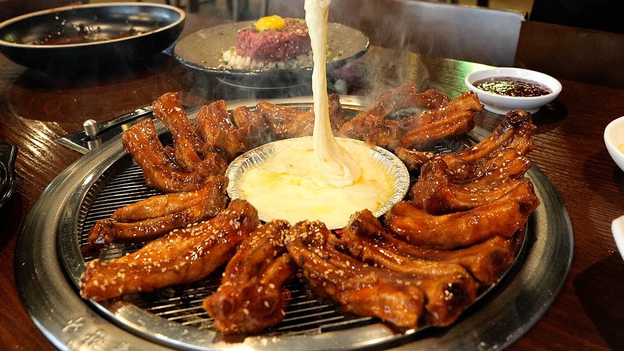 하루에 100kg이상 팔리는 치즈 쪽갈비 전문점 / amazing korean BBQ cheese pork short ribs - galbi