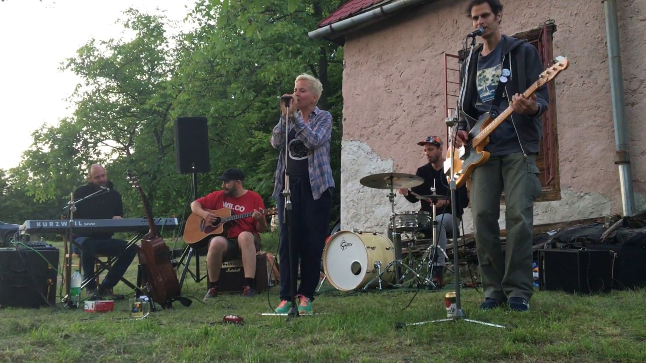 Živé kvety: S Magorom (live)