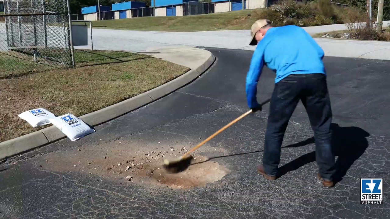 Clem Rogers Shows Us How to Fill a Pothole With EZ Street