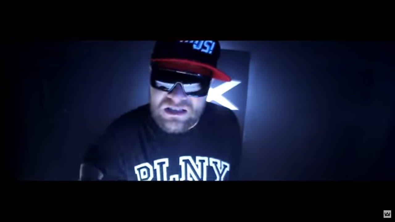 17. TEDE - XENON (prod. Sir Michu) / ELLIMINATI 2013