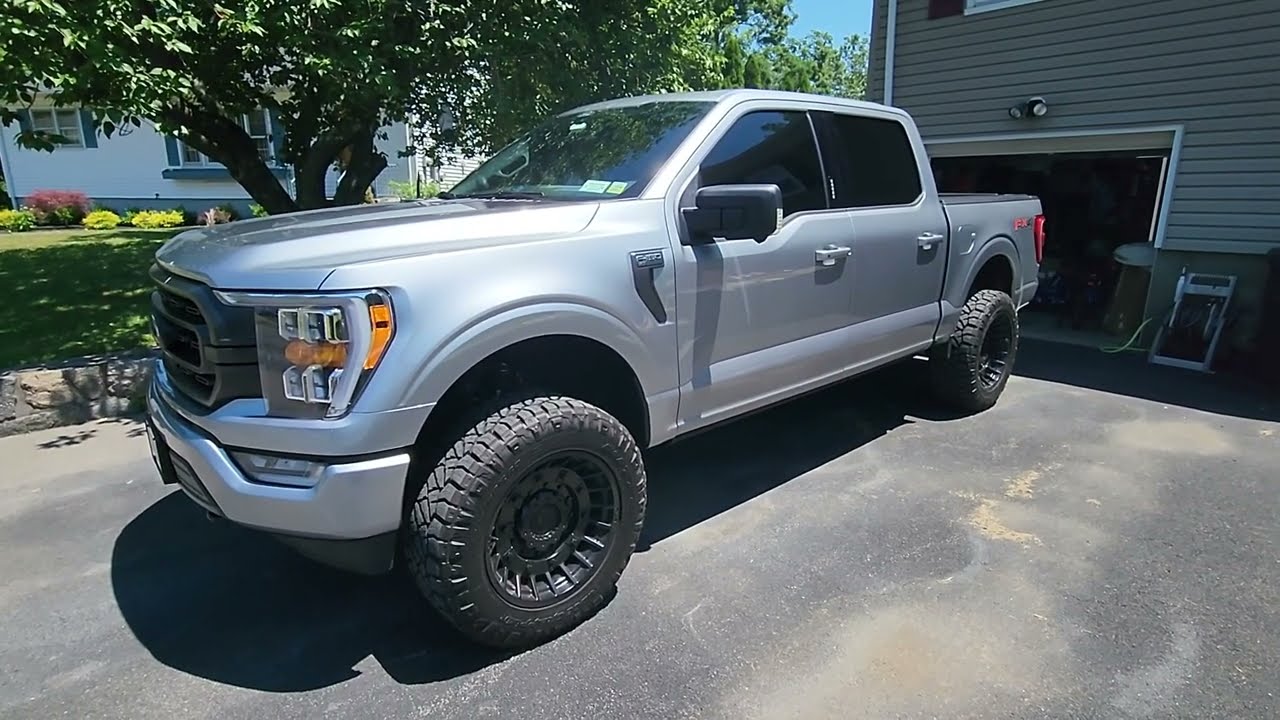 2022 Ford F150 with 4 inch BDS Lift Kit and Fuel Militia Wheels