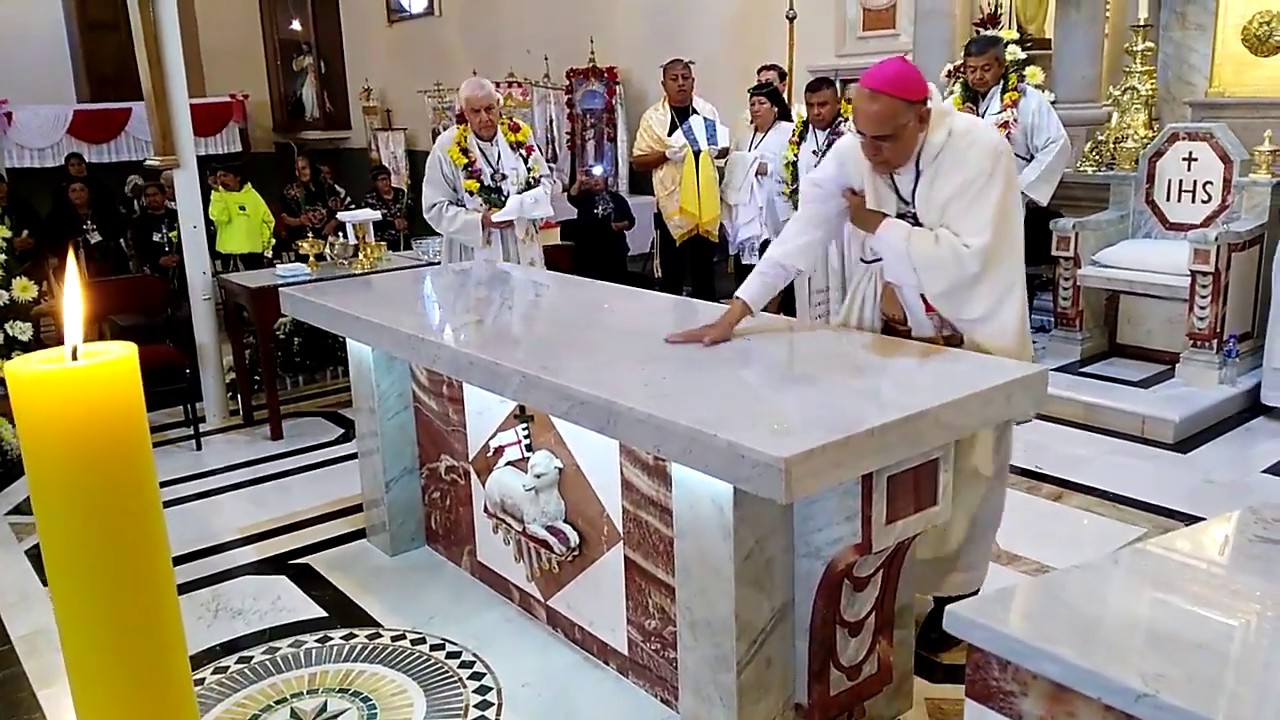 Unción del altar rehabilitado. Santa Casa de Ejercicios de Atotonilco