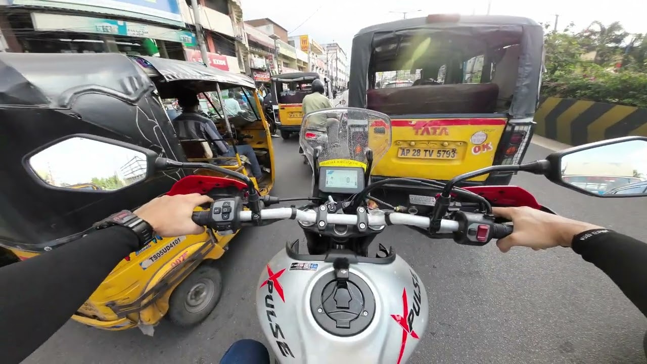 X pulse 210 city and highway ride review. Pure engine breaking sound and exhaust note.