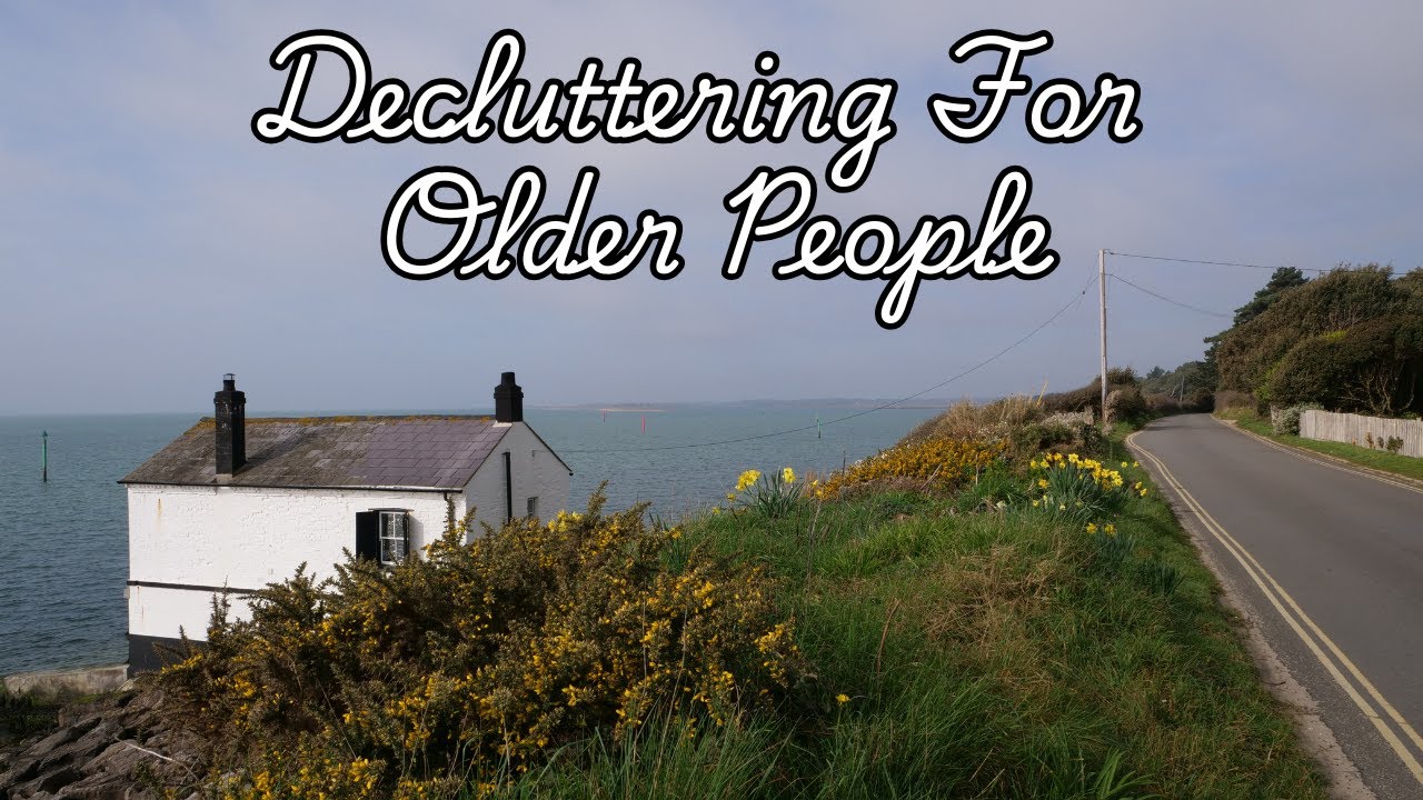The Truth About Decluttering For Seniors | The Reality For Older People