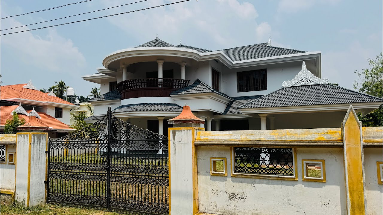 Used House for Sale in Angamaly, Ernakulam | 14 Cent, 3250 Sqft, 4 BHK | Very Urgent Sale