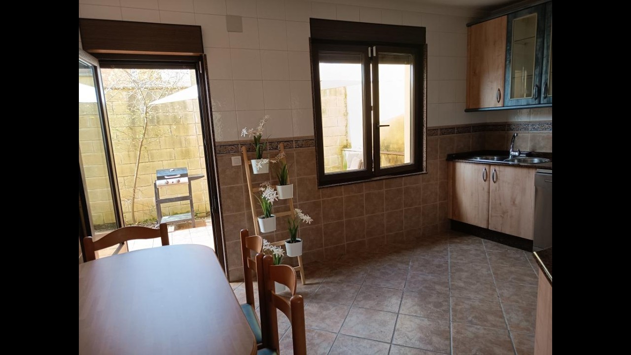 Inmobiliaria Rivero, Casa en casco urbano de Avilés, (Asturias)