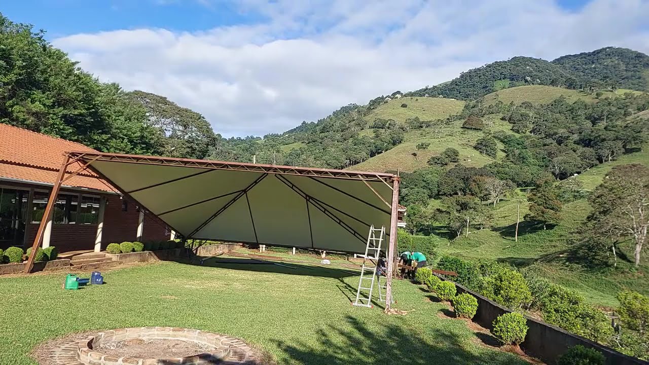 Montagem Tenda Piramidal com Avanço 10x15 branca