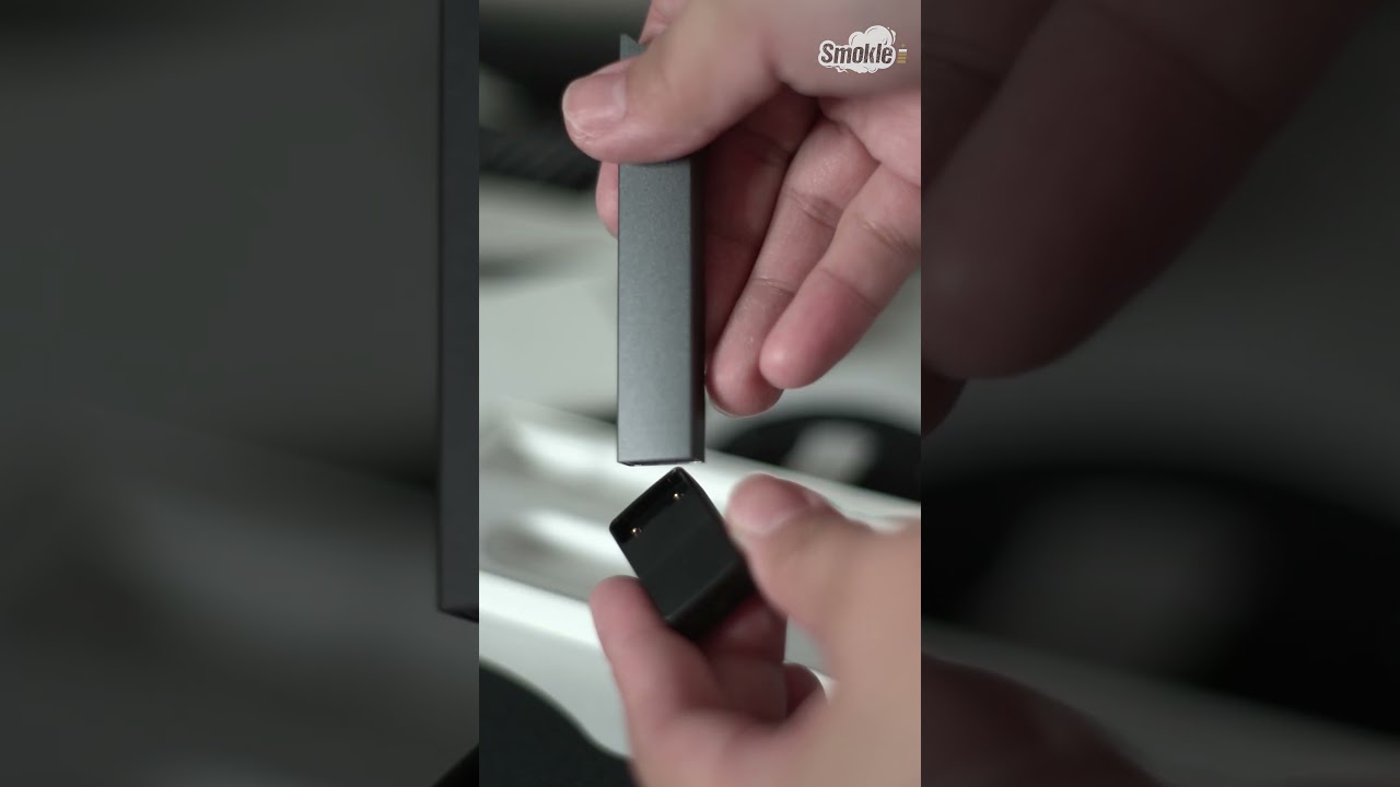 Unboxing JUUL Slate device and pods.