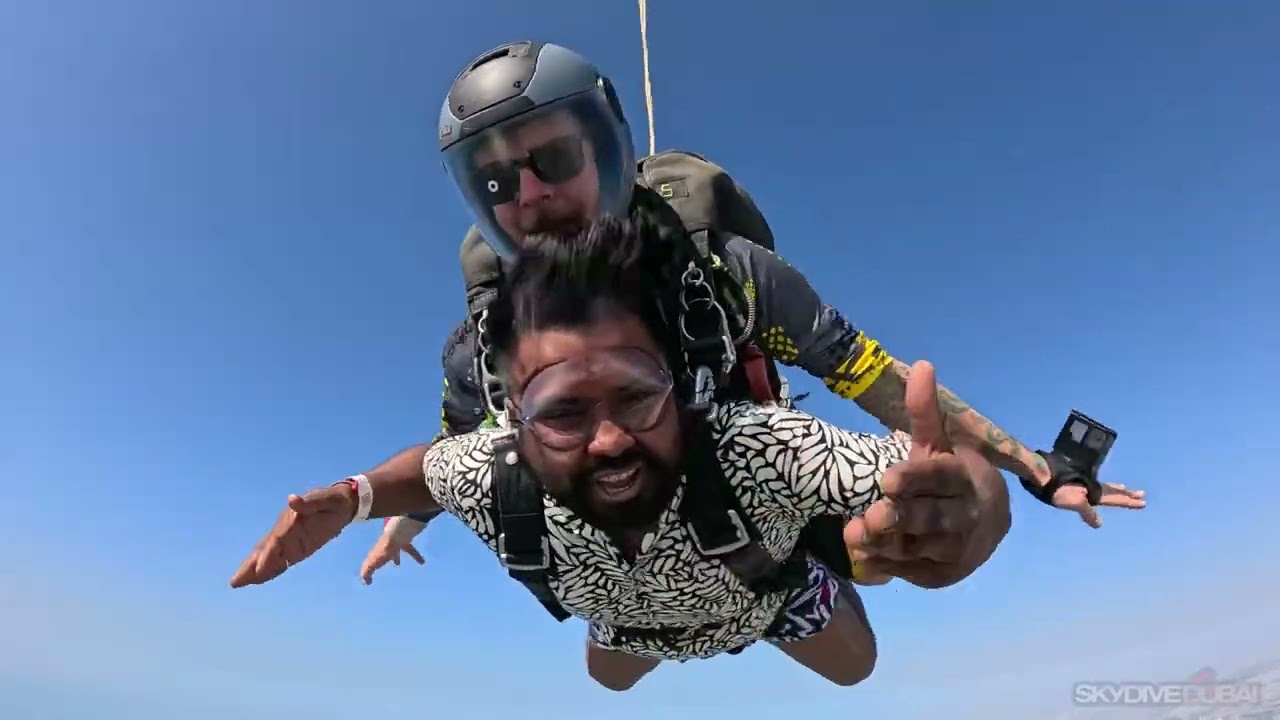 dubai palm jumeirah skydiving..